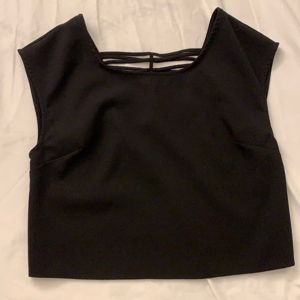 [S] Express Crop Top
